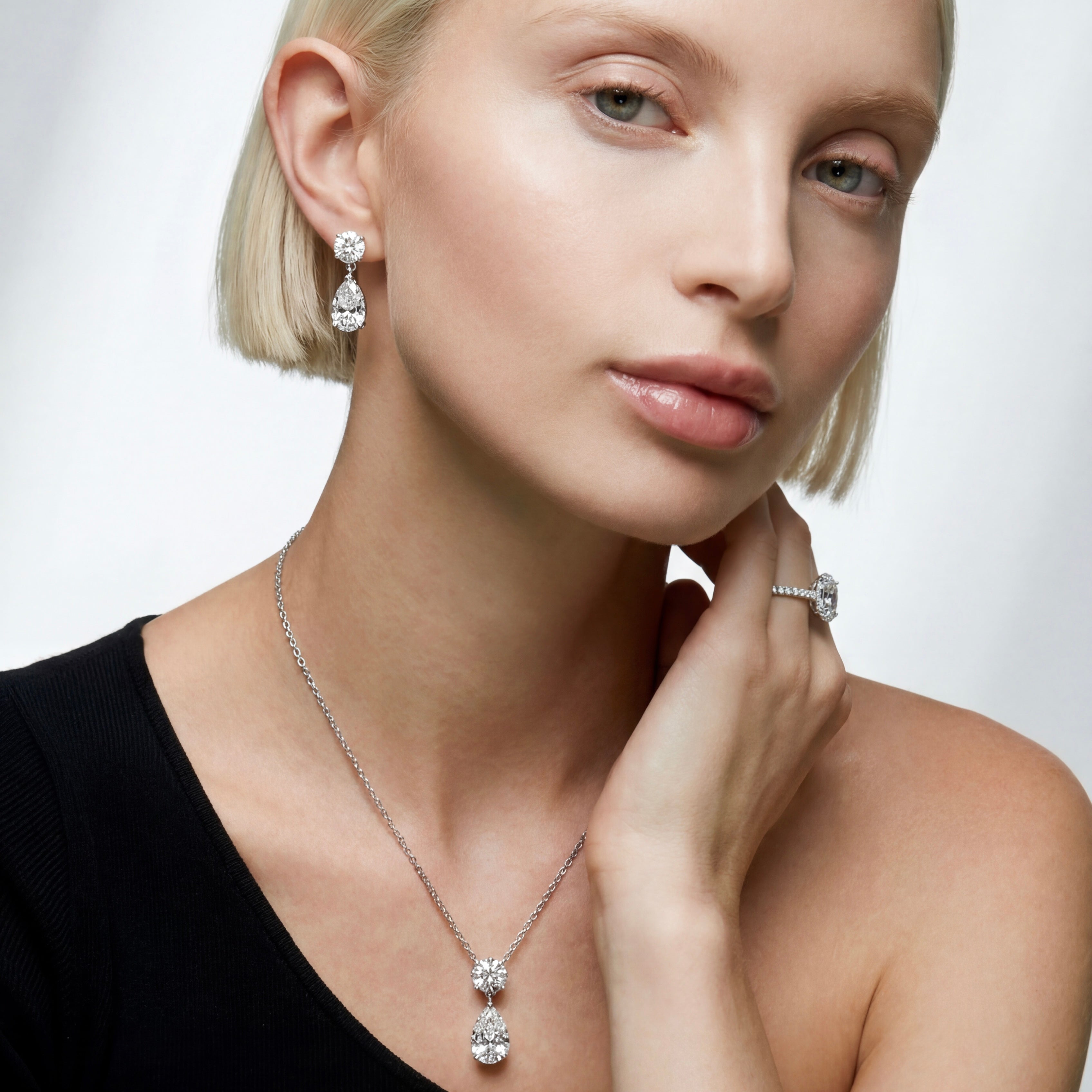 Adorée Earrings